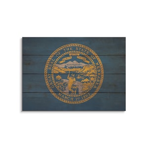 Nebraska State Flag On Wood Pallet / Nebraska Flag Print / Nebraska Wall Art / Nebraska Home Decor / Rustic Wood Wall Art / Pallet Wall Art