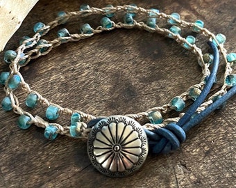 Bracelet bohème au crochet, bracelet concho en argent, noués, bijoux bohèmes, bijoux bohèmes, bijoux du sud-ouest des États-Unis, bracelet multi-tours, artisan