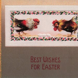 Ostern: Geprägte Vintage Osterpostkarte - Hähne und Ostereier - Anfang 1900er Jahre Bauernhaus Charm