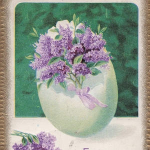 Pasqua: Antica cartolina di Pasqua in rilievo con lillà viola e disegno di uovo verde – timbro postale 1911