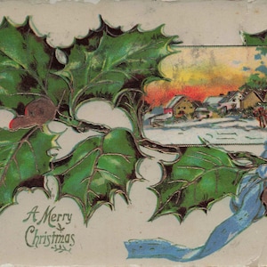 Carte Postale de Noël 1909 avec Houx, Village Hivernal et Cloche