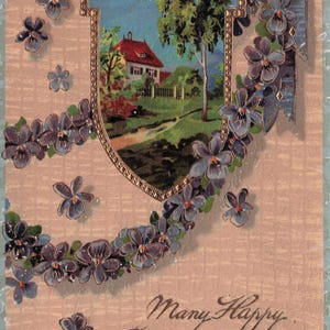 Sincères Félicitations – Carte postale ancienne d'anniversaire avec cottage et guirlande de violettes