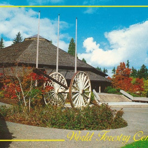 Oregon : carte postale vintage du Western Forestry Center à Washington Park Portland Oregon. Cette carte postale de Portland, Oregon, date d'environ 1970.
