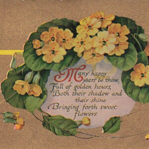 Geburtstag: Antike 1910 Goldene Primrose Geburtstagspostkarte – „Many Happy Year Be Thine“ Blumenvers