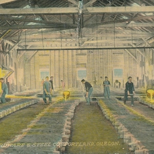 Oregon: Antique Postcard Old Pacific Hardware and Steel Company in Portland Oregon. This 100+ Year Old Portland Postcard is Circa 1915.