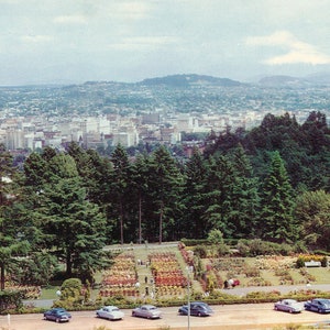 Oregon: Cartão-postal antigo de Portland, Oregon. A Cidade das Rosas no Oregon. Este cartão-postal de Portland, Oregon, é de aproximadamente 1950.