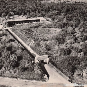 Monde : carte postale vintage - La tranchée des baïonnettes, Verdun (Meuse), France - Vue aérienne - Carte postale à collectionner
