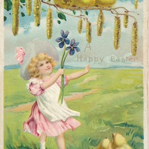 Pascua: Postal antigua de Pascua de 1907. Una niña juguetona vestida de rosa juega con muchos pollitos de Pascua.
