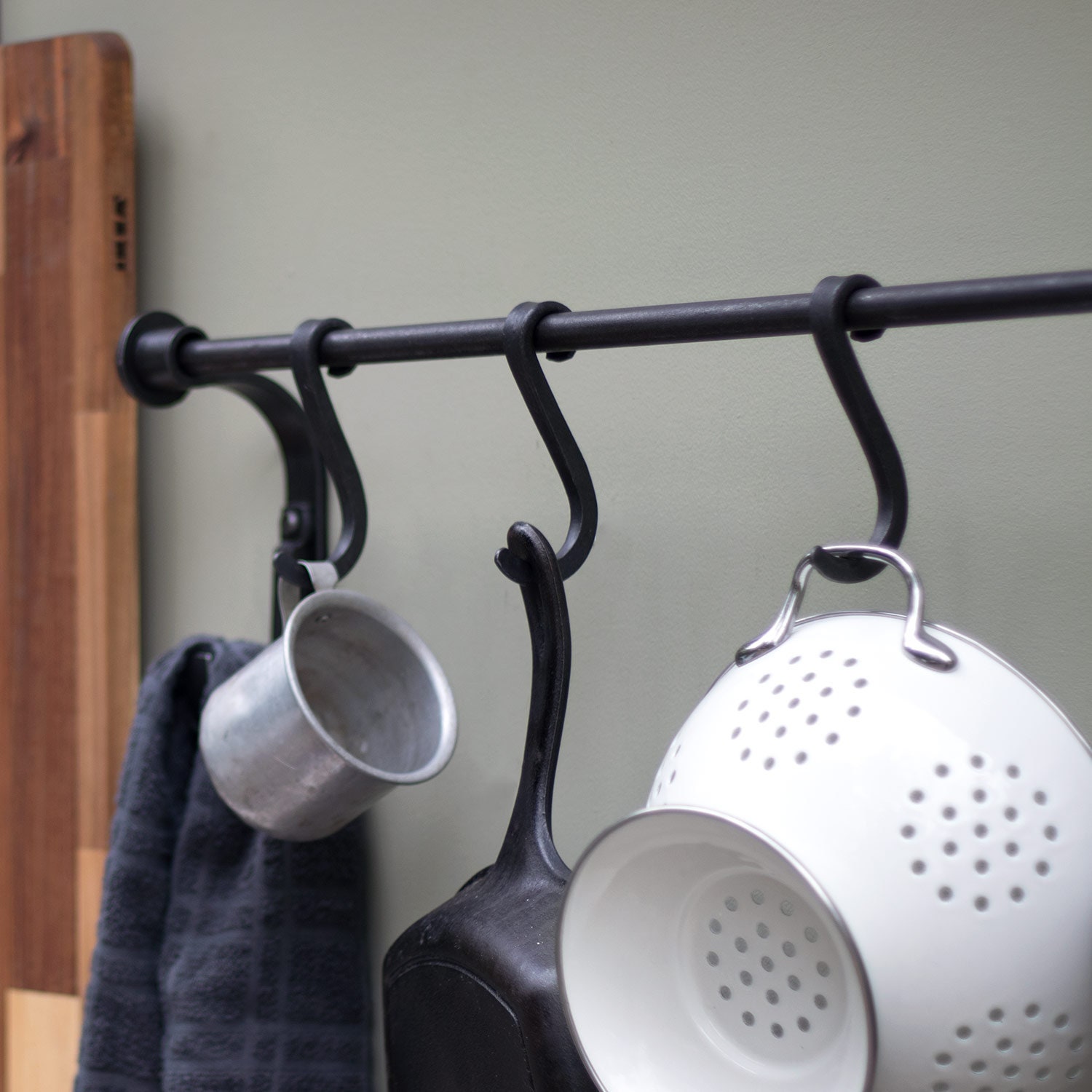 Kitchen Pot Rack And Pan Wall Mount Cast Iron Hook Hanging Skillet
