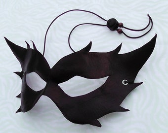 Catness Mask - Dark Burgundy/Metallic