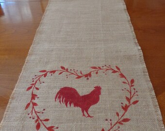 Tovaglia da tavola in iuta con ghirlanda a forma di cuore e gallo, dipinta a mano, decorazione per cucina in stile francese, decorazione rustica per la tavola con gallo, bacche e foglie.