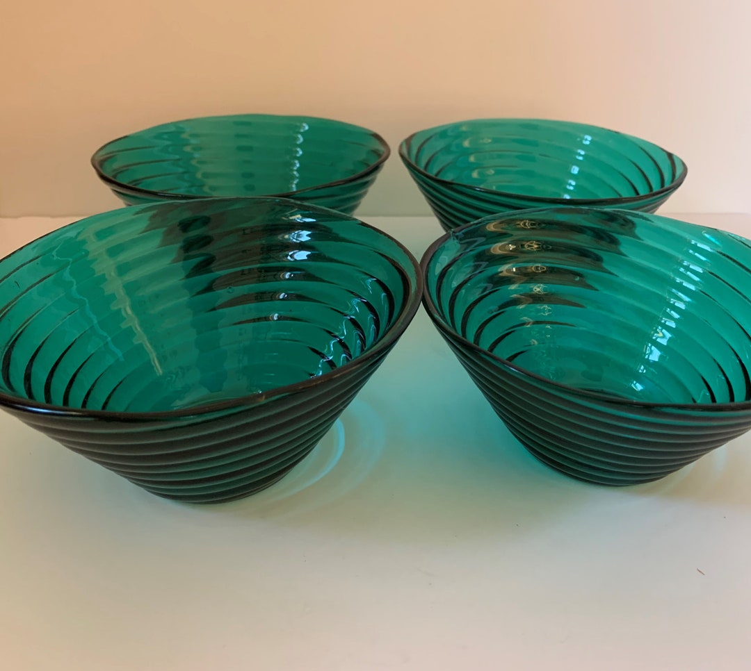 Green Glass Bowls Set of 4 Vintage 1970's Etsy