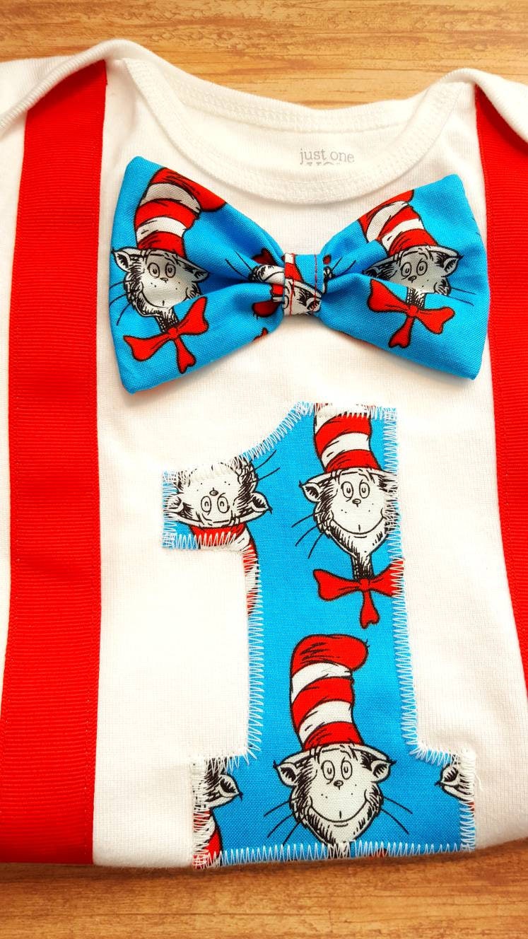 Dr. Suess / Boy SMASH  CAKE /Little Man / Firts Birthday / Photo Prop / Shower Gift / Picture Perfect      / Crochet Hat
