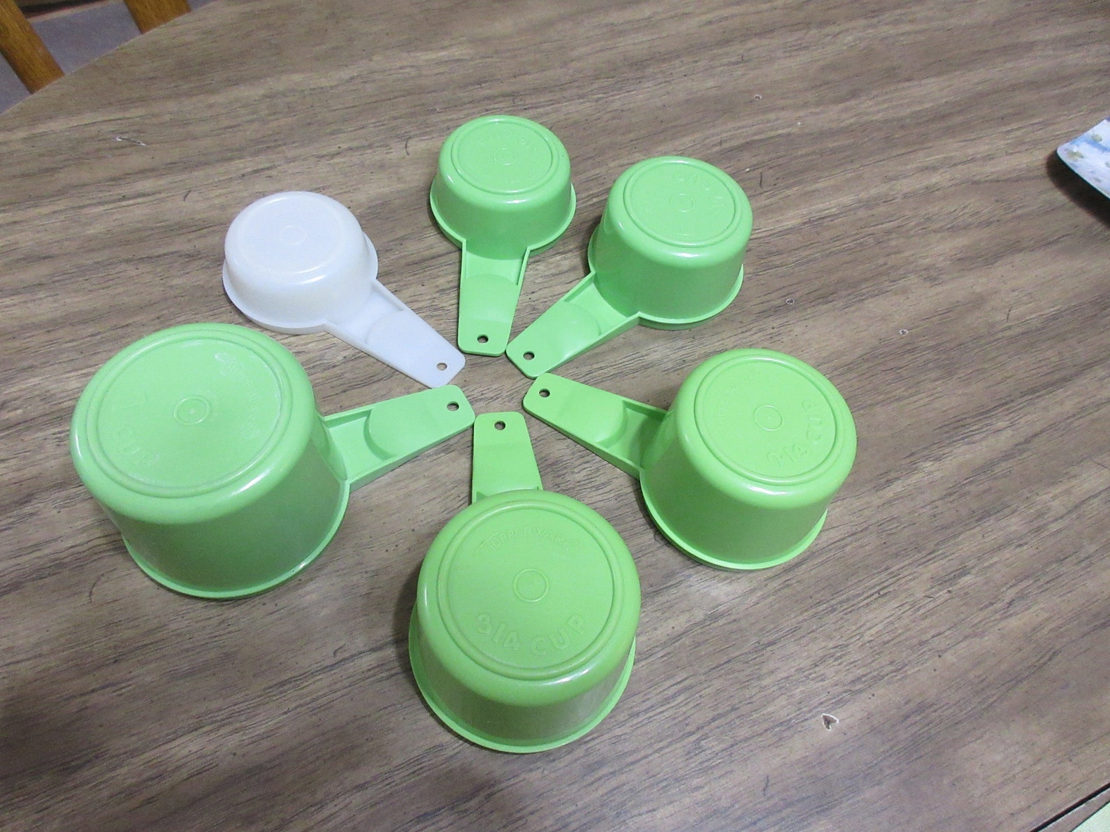 Vintage Set of 6 Apple Green Tupperware Measuring Cups 1970s Etsy