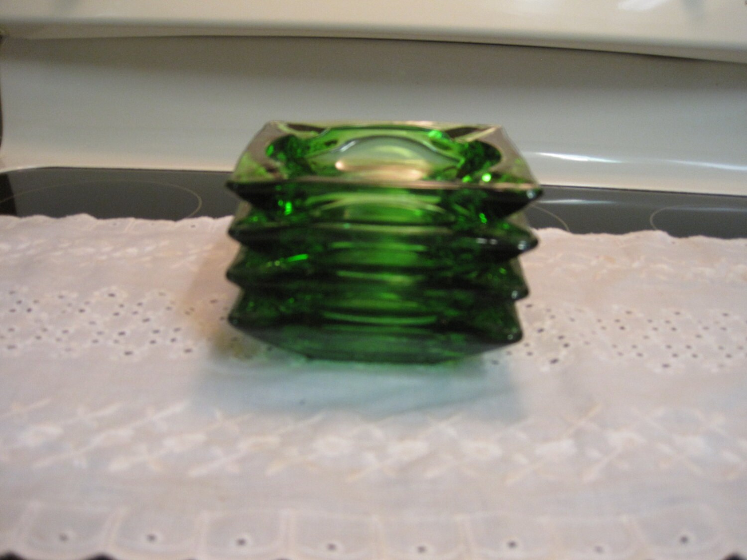 Four Vintage Green Ashtrays 1950 Etsy