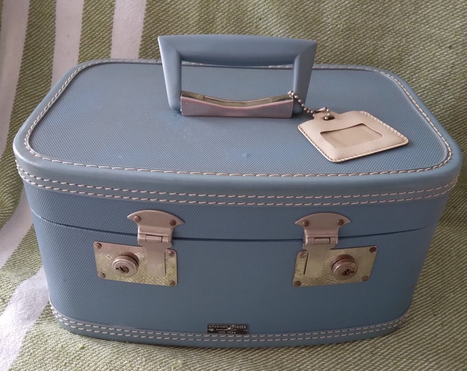 Vintage American Voyager Train Case Suitcase Blue With Luggage Tag Etsy