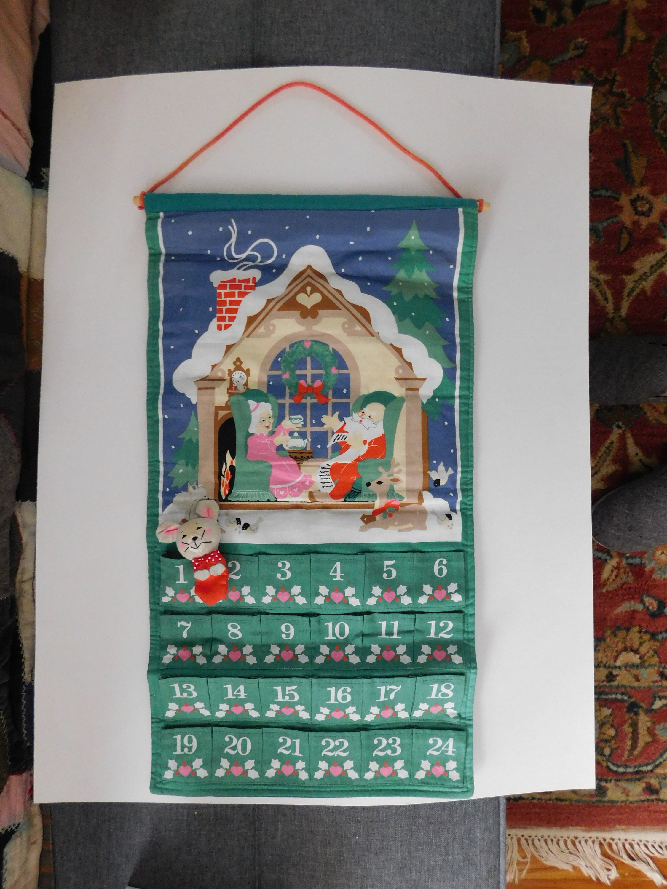 Vintage AVON CHRISTMAS Countdown CALENDAR With Mouse - Etsy Vintage AVON CHRISTMAS Countdown CALENDAR With Mouse - Etsy