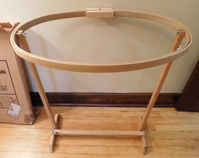 Vintage Gibbs No.100 Free Standing Rug and Quilting Frame Original Box