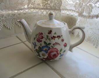 Ellgreave, a division of Wood and Sons Genuine Ironstone Floral Teapot England