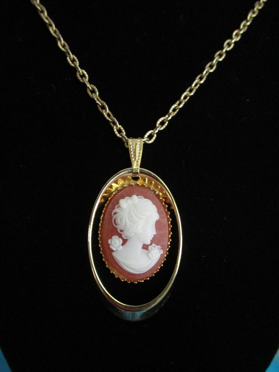 Mid Century Cameo Necklace Faux Gold W/Halo - image 2