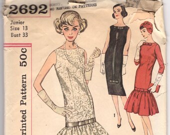 Womens Fitted Drop-Waist Wiggle Cocktail Dress Size 13 Bust 33 Simplicity 2692 Vintage Sewing Pattern 1960s