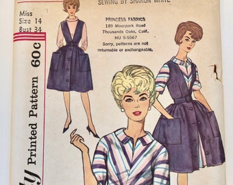 Vintage Sewing Pattern 1950s/1960s Women's Full Skirt Collared Dress and Jumper Size 14 Bust 34 Simplicity 4092 - UNCUT