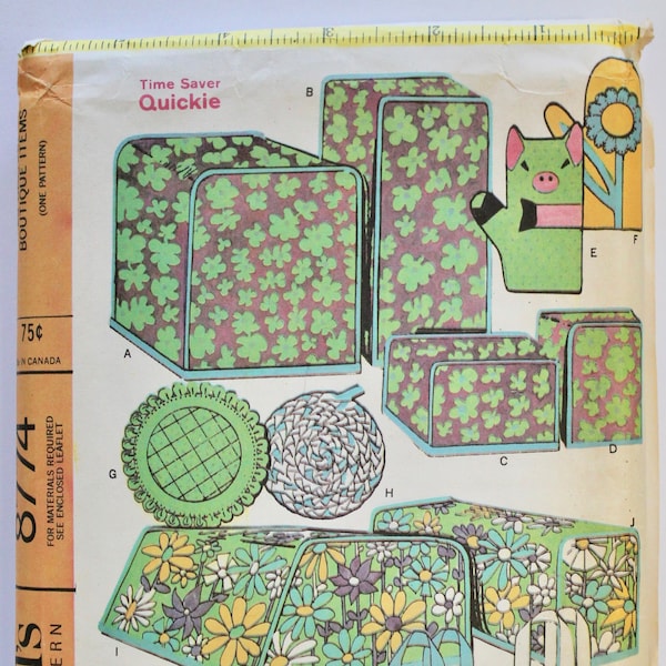 Vintage 1970s Bazaar and Boutique Gift Items Sewing Pattern McCall's 8774 - Appliance Covers, Tote Bags, Pot Holders, Oven Mitts, Trivets