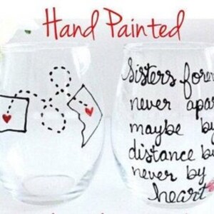 Personalized Sister Wine Glass Hand Painted, Custom Long Distance Gift, Unique Birthday Mother's Day Present, Customizable with Sister Quote image 4