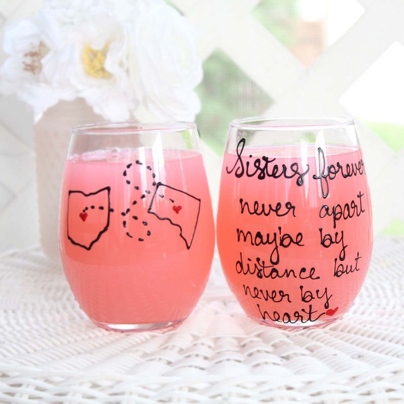 Personalized Sister Wine Glass Hand Painted, Custom Long Distance Gift, Unique Birthday Mother's Day Present, Customizable with Sister Quote image 1