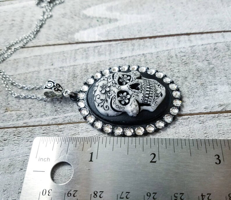 Sugar skull pendant - sugar skull necklace - gothic cameo necklace - dia de los muertos - sugar skull jewelry - gothic sugar skull cameo image 5