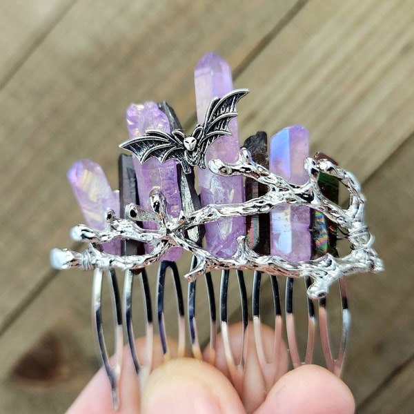 Halloween hair comb - quartz crystal hair comb - bat barrette - crystal hair barrette - goth gift for her - bat hair comb - spooky hair clip