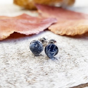 Raw sapphire studs - sapphire stone earrings - sapphire jewelry gift - raw gemstone earrings - sapphire gifts - September birthstone jewelry