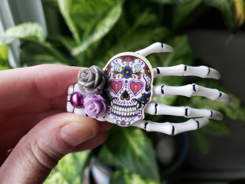 Skeleton hand hair clip \u2022 Dia de Los Muertos \u2022 goth hair accessories \u2022 sugar skull \u2022 skeleton hair clip \u2022 halloween hair accessories