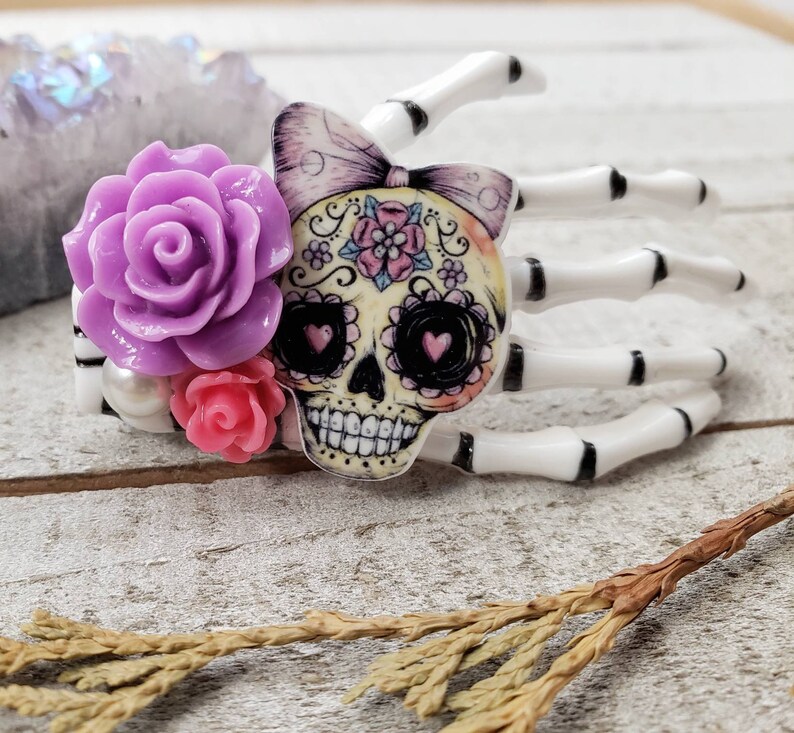 Skeleton hand hair clip \u2022 Dia de Los Muertos \u2022 goth hair accessories \u2022 sugar skull \u2022 skeleton hair clip \u2022 halloween hair accessories