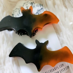 Bat hair clips - spooky hair clips - 2pc set hair clips - Bat lover gift - bat hair barrette - halloween bat hair clip - goth hair clip set