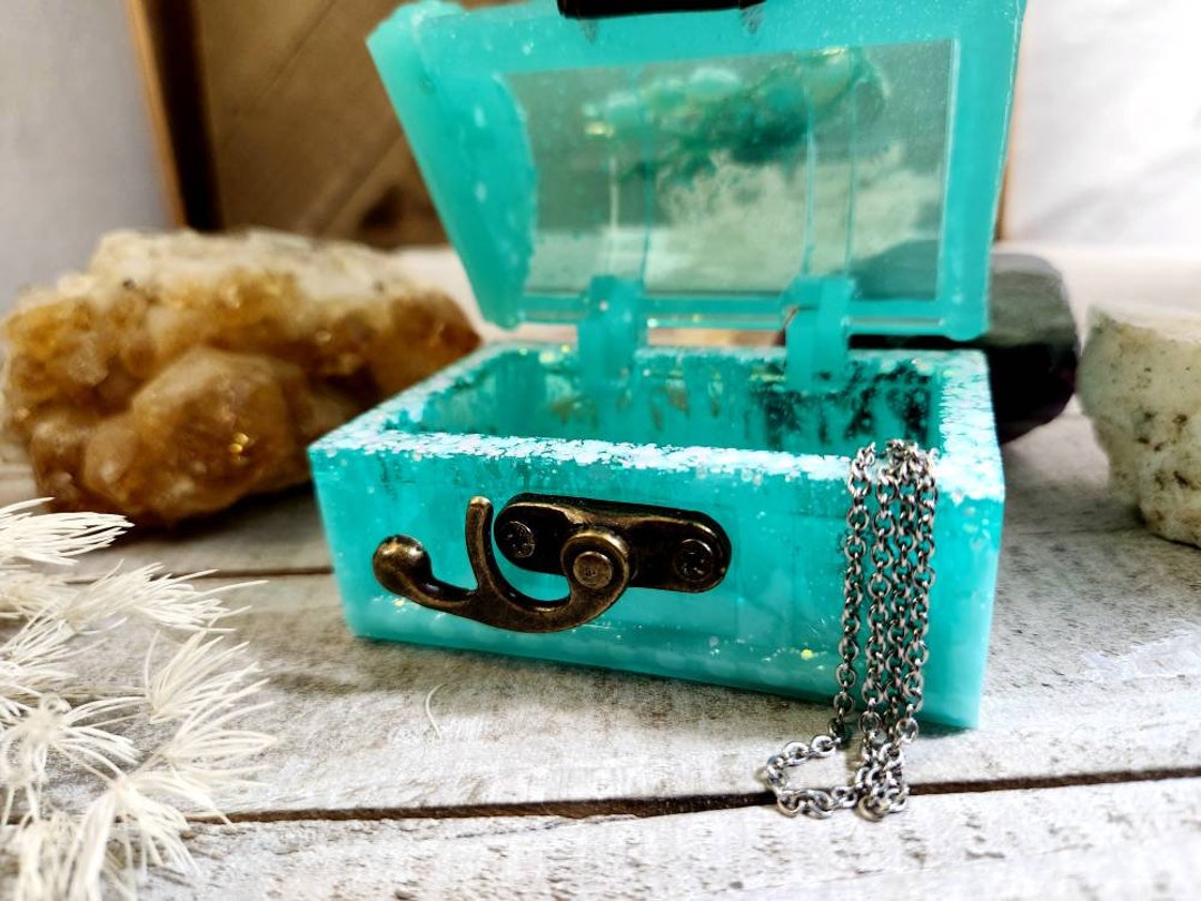 Trinket Box - Treasure Chest Box - Resin Shelf Decor - Treasure