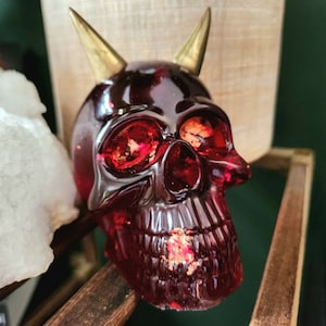Goth demon skull - skull home decor - demon skull paper weight - resin home decor - goth desk decor - devil horn skull - devil skull decor