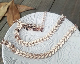 Rose gold chevron necklace - boho chain choker - geometric jewelry - rose gold choker - chevron chain choker - rose gold fishbone choker