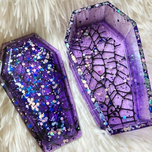 Goth-voorraaddoos - kistsnuisterijdoos - heksachtig plankdecor - gothic make-upschaal - kistopslag - harsdobbelsteendoos - interieur spinnenweb