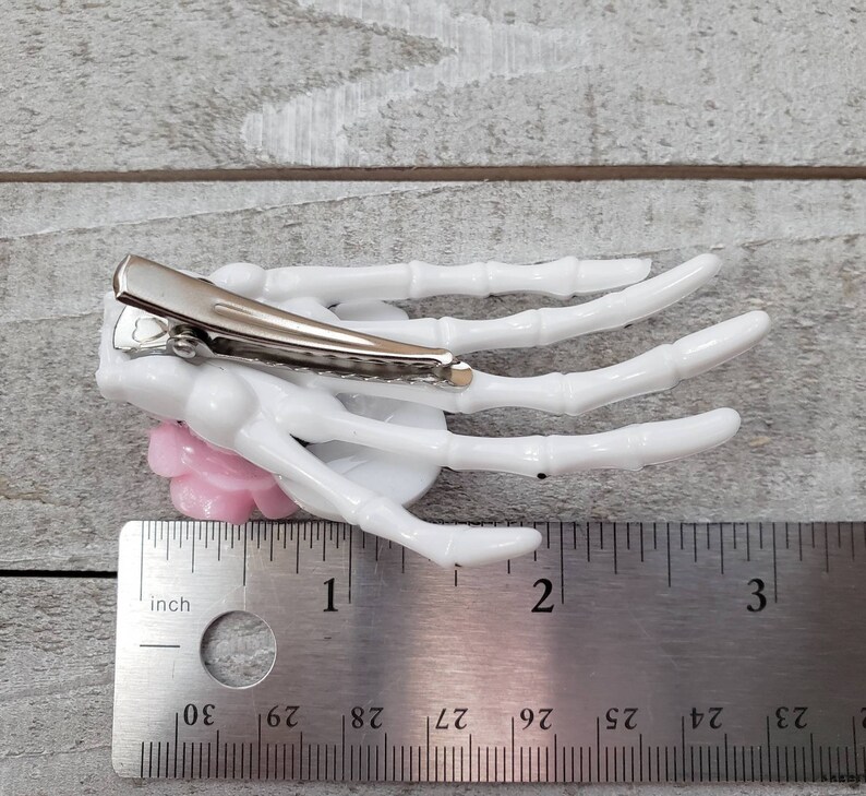 Skeleton hand hair clip \u2022 Dia de Los Muertos \u2022 goth hair accessories \u2022 sugar skull \u2022 skeleton hair clip \u2022 halloween hair accessories