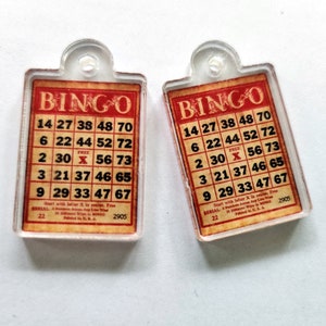 Pequenos pingentes impressos em acrílico estilo vintage. 1x0,75"
