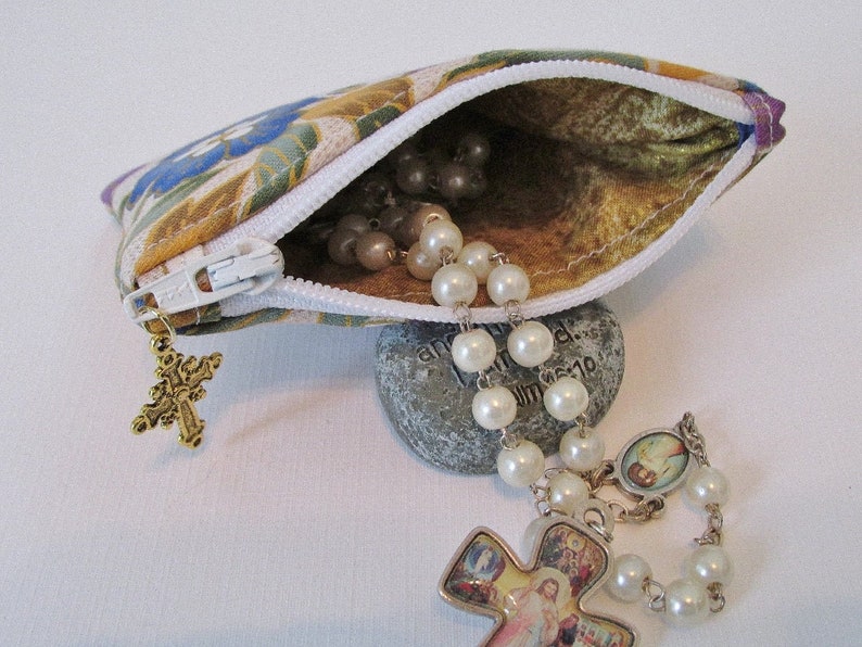 Monogram Girl/'s Ladies Floral Catholic Gift Rosary Pouch Small Purse Sacrament