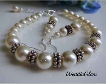 Victorian country wedding, bridesmaid bracelet and earrings set, Ivory pearl bracelet & earrings, bridesmaid gift, mother of the bride