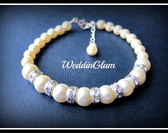 Bridal Bridesmaid Bracelet, Swarovski Bridal Jewelry Bracelet, Ivory pearls & rhinestone, Maid of honor gift. Silver clasp. Wedding jewelry