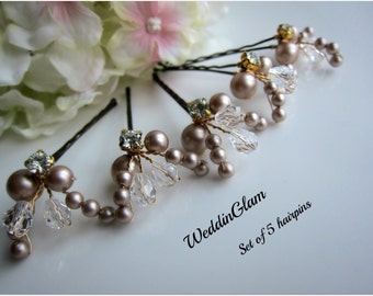 Bridal hair piece. Wedding set of 2 pins. Leaves Hair vines. Ivory gold. Pearl hair pins. Wedding accessories. White pearls. Crystal pins