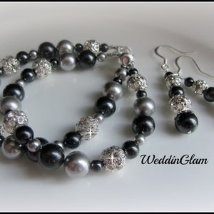 Black white silver wedding, bridesmaid bracelet and earrings set, Black silver grey pearls, bridesmaid gift, mother of the bride