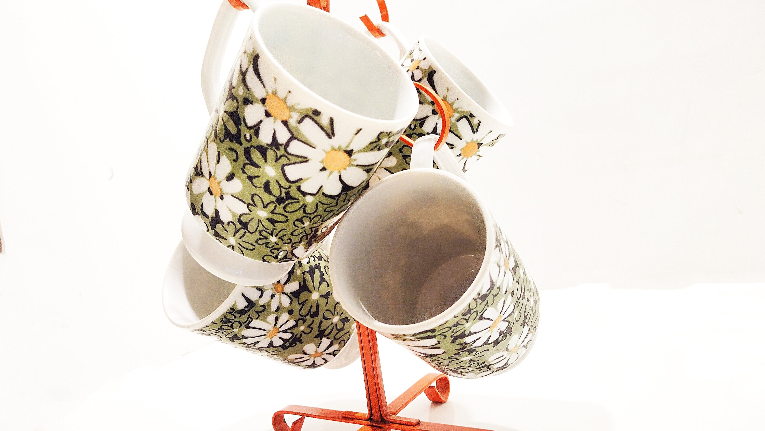 Lareina Porcelain Stackable Coffee Mug Set With Rack and Spoons, Matte Black