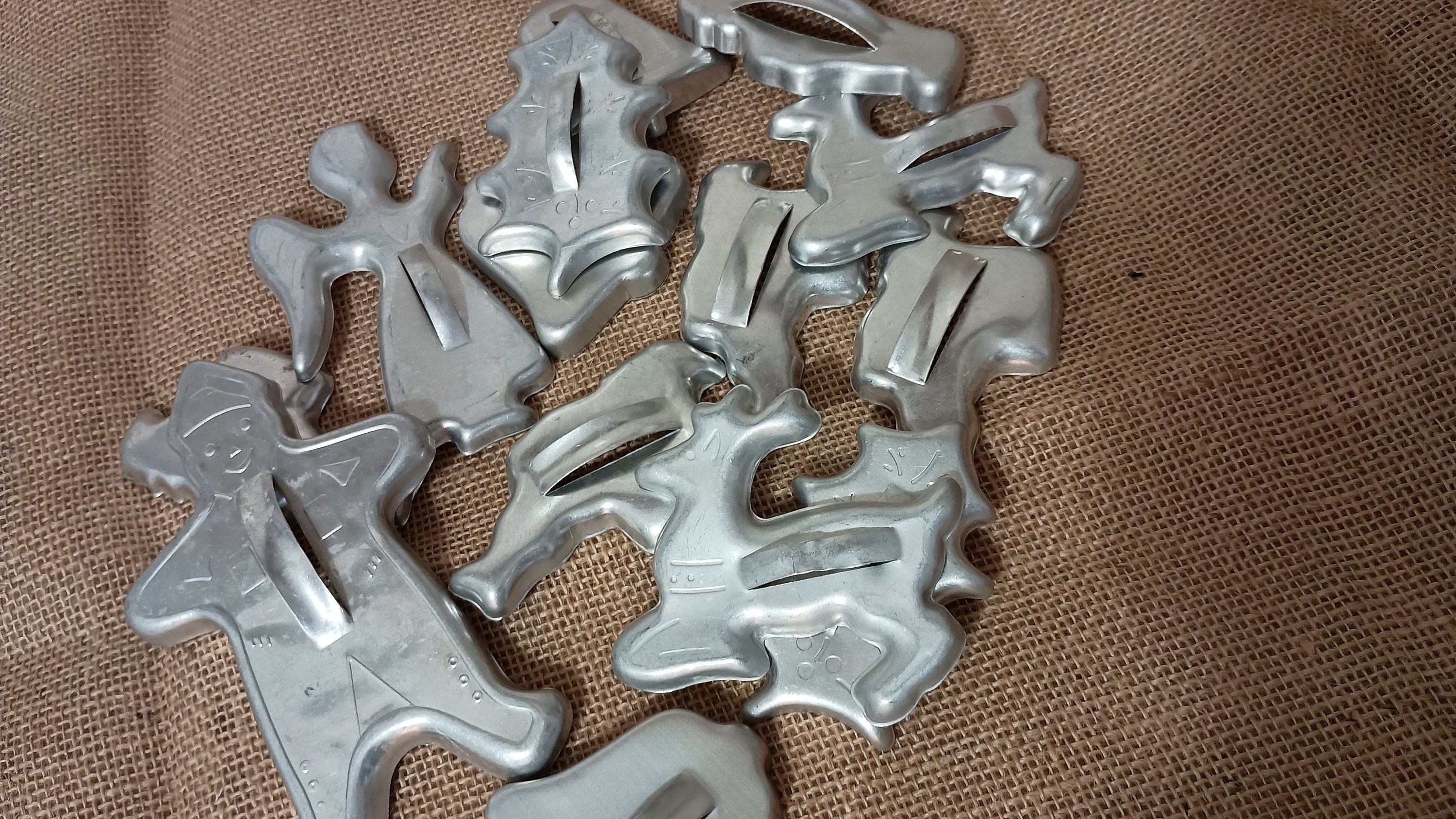 Small Cookie Cutters Tin Aluminum 2 3 X 1.5 3 Set of 5 Santa Bell Star  Heart Lamb 