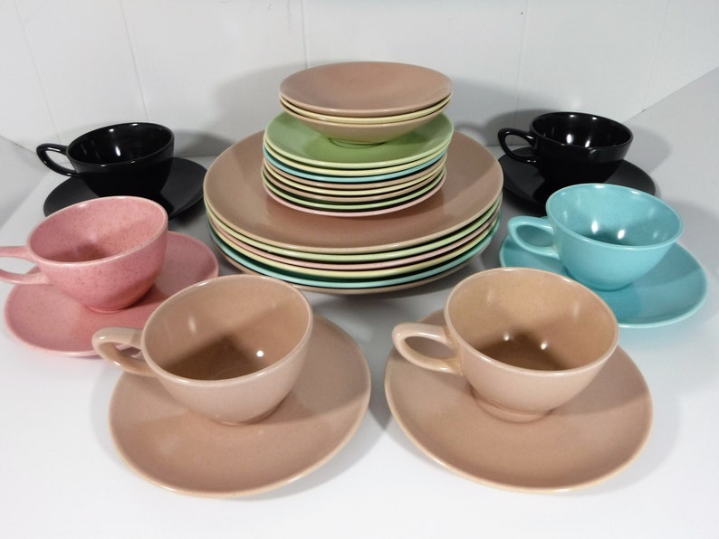 Mid Century Modern Monterey California Speckled Pastel Dinnerware 29 piece set
