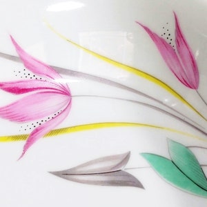 Mid Century Winterling Marktleuthen Bavaria WIG1514 Stylized Pink Arrowroot Flowers, green and gray leaves, yellow and gray grass dinnerware set. 37 piece dinnerware set